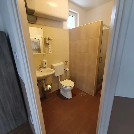 Airport Microstorepanzio Apartment *